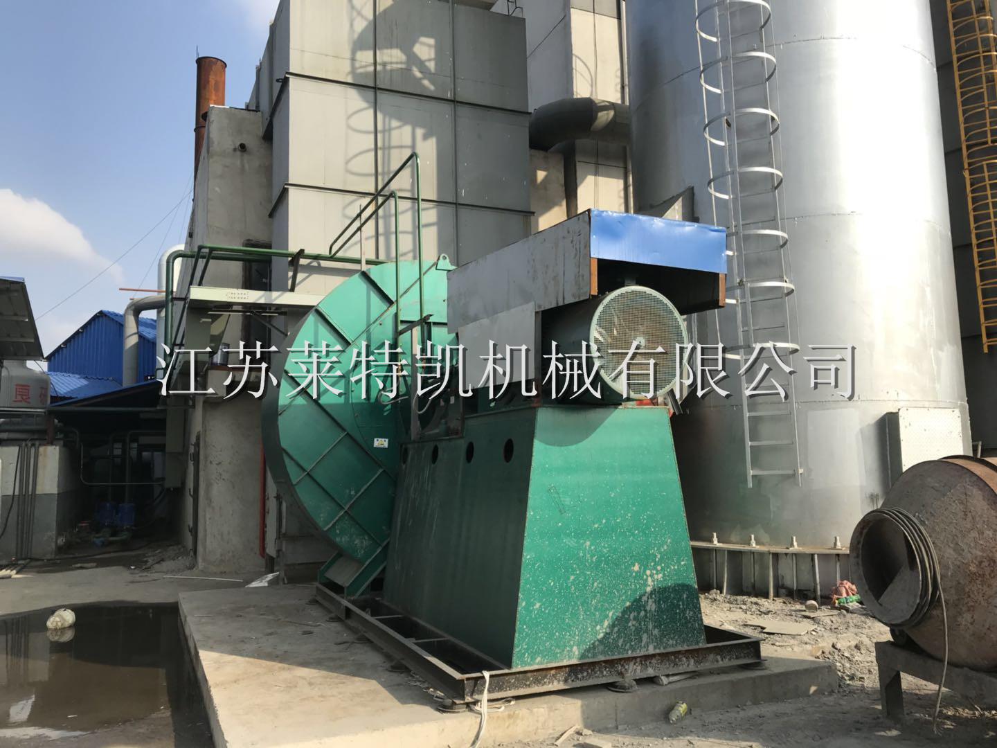 16集棉機(jī)過(guò)濾室.jpg